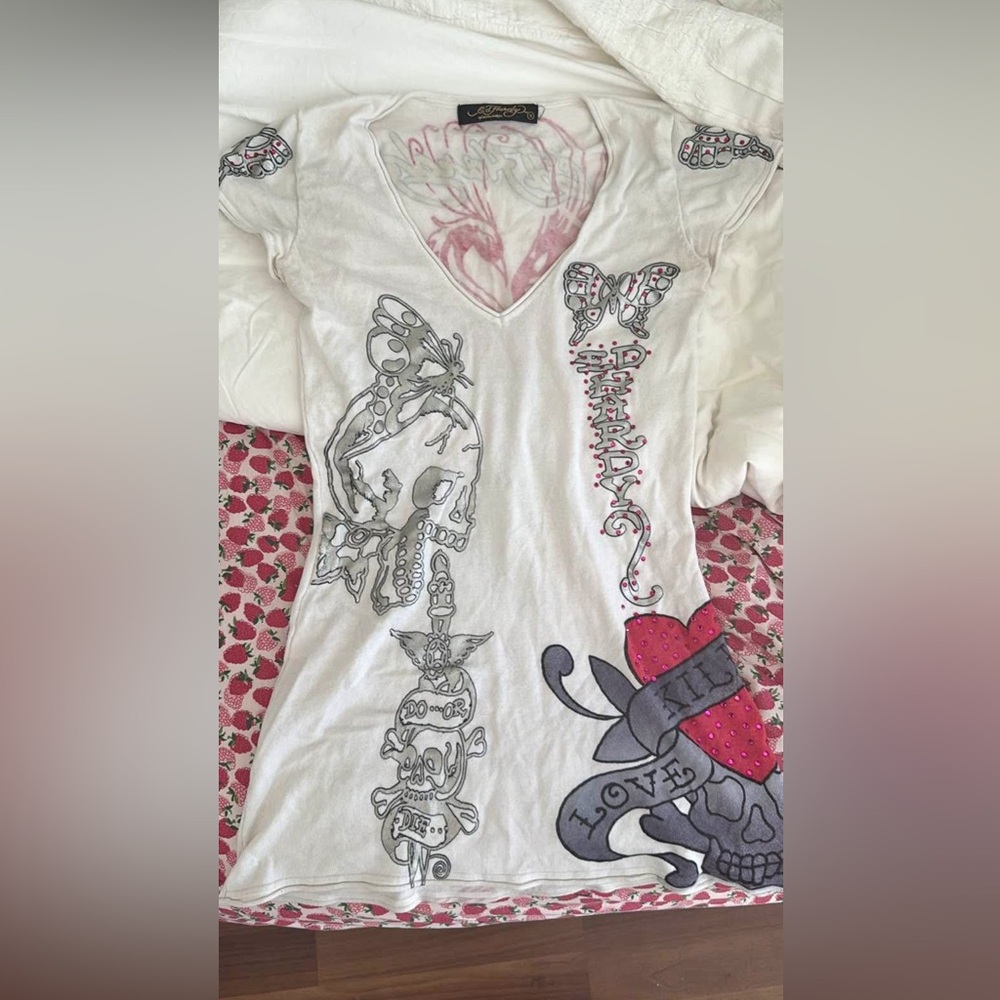 Ed Hardy White and Gray Graphic Tee